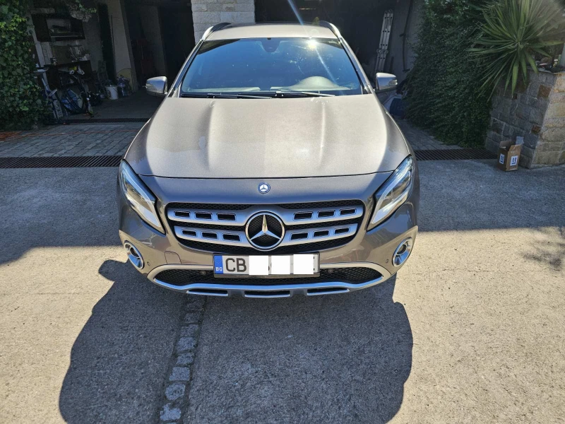 Mercedes-Benz GLA 250 Facelift 4matic, снимка 1 - Автомобили и джипове - 49250746