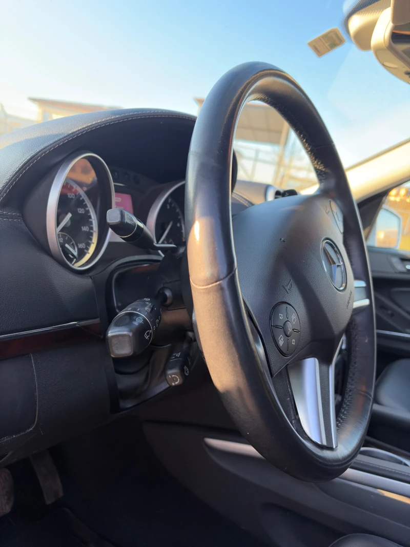 Mercedes-Benz GL 350 Bluetech, снимка 9 - Автомобили и джипове - 53167420