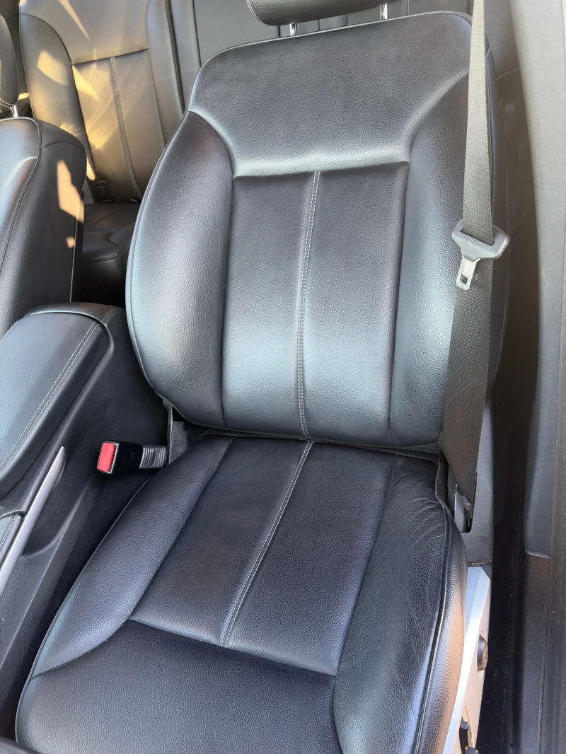 Mercedes-Benz GL 350 Bluetech, снимка 11 - Автомобили и джипове - 53167420