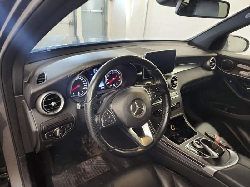 Mercedes-Benz GLC 2016 * 300 * CARFAX * ОТ ПРЕДСТАВИТЕЛСТВО, снимка 10 - Автомобили и джипове - 53243467