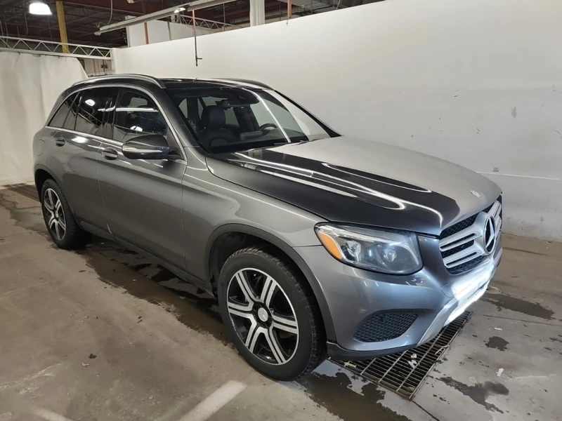 Mercedes-Benz GLC 2016 * 300 * CARFAX * ОТ ПРЕДСТАВИТЕЛСТВО, снимка 3 - Автомобили и джипове - 53243467