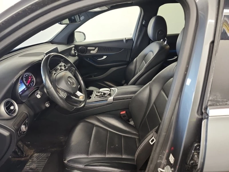 Mercedes-Benz GLC 2016 * 300 * CARFAX * ОТ ПРЕДСТАВИТЕЛСТВО, снимка 9 - Автомобили и джипове - 53243467