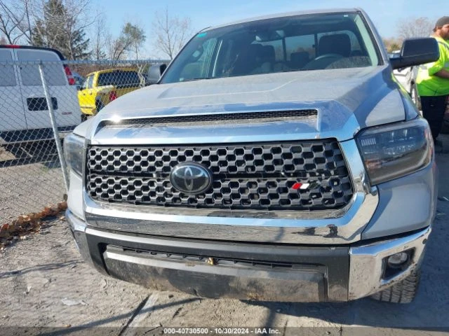 Toyota Tundra SR5, снимка 13 - Автомобили и джипове - 48248967