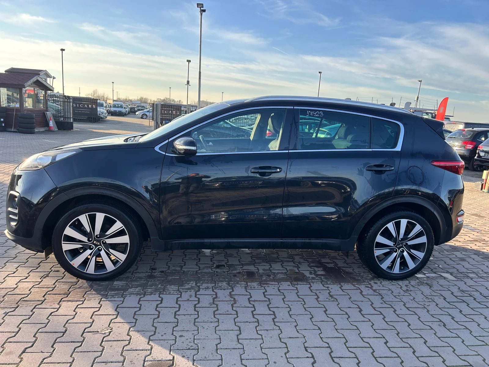 Kia Sportage 1.7CRDI AVTOMAT/NAVI EURO 6 - изображение 8