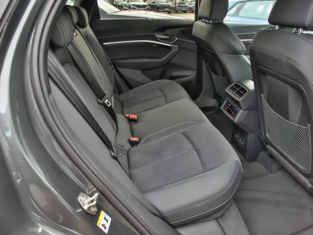 Audi Q8 E-TRON 50 QUATTRO S-LINE SPORTBACK B&O MATRIX - изображение 7