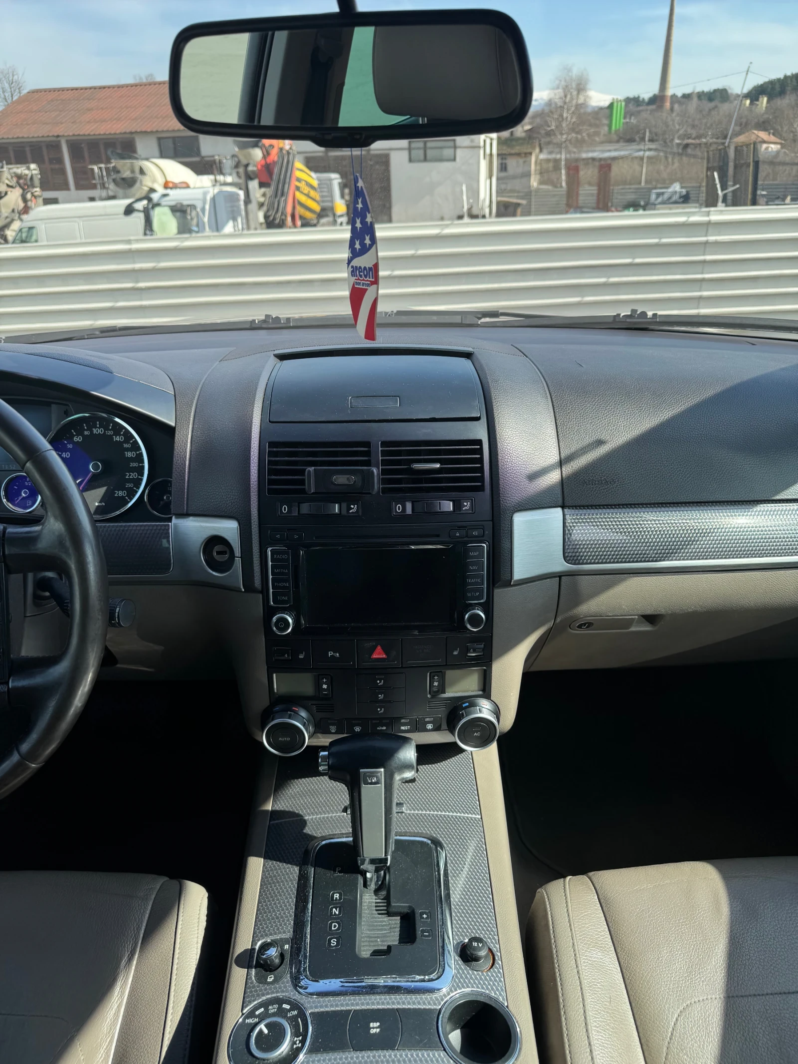 VW Touareg 3.0D ������ | Mobile.bg � ����������� 10