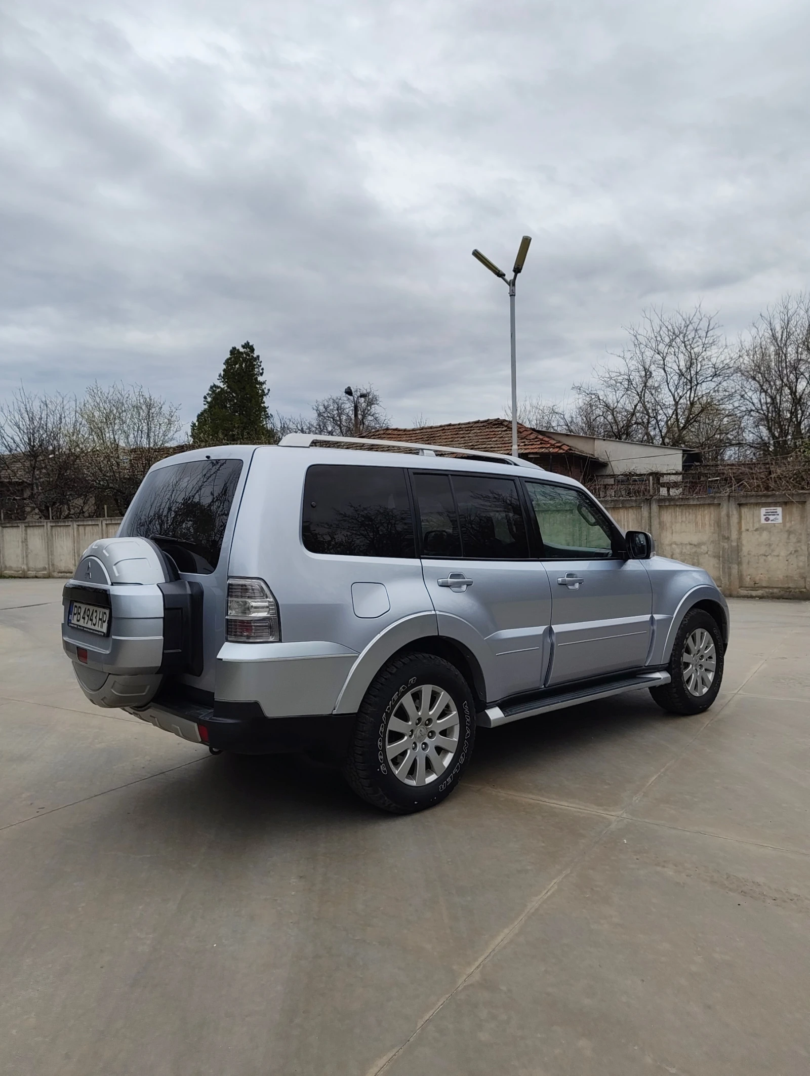 Mitsubishi Pajero 3.2 | Mobile.bg � ����������� 4