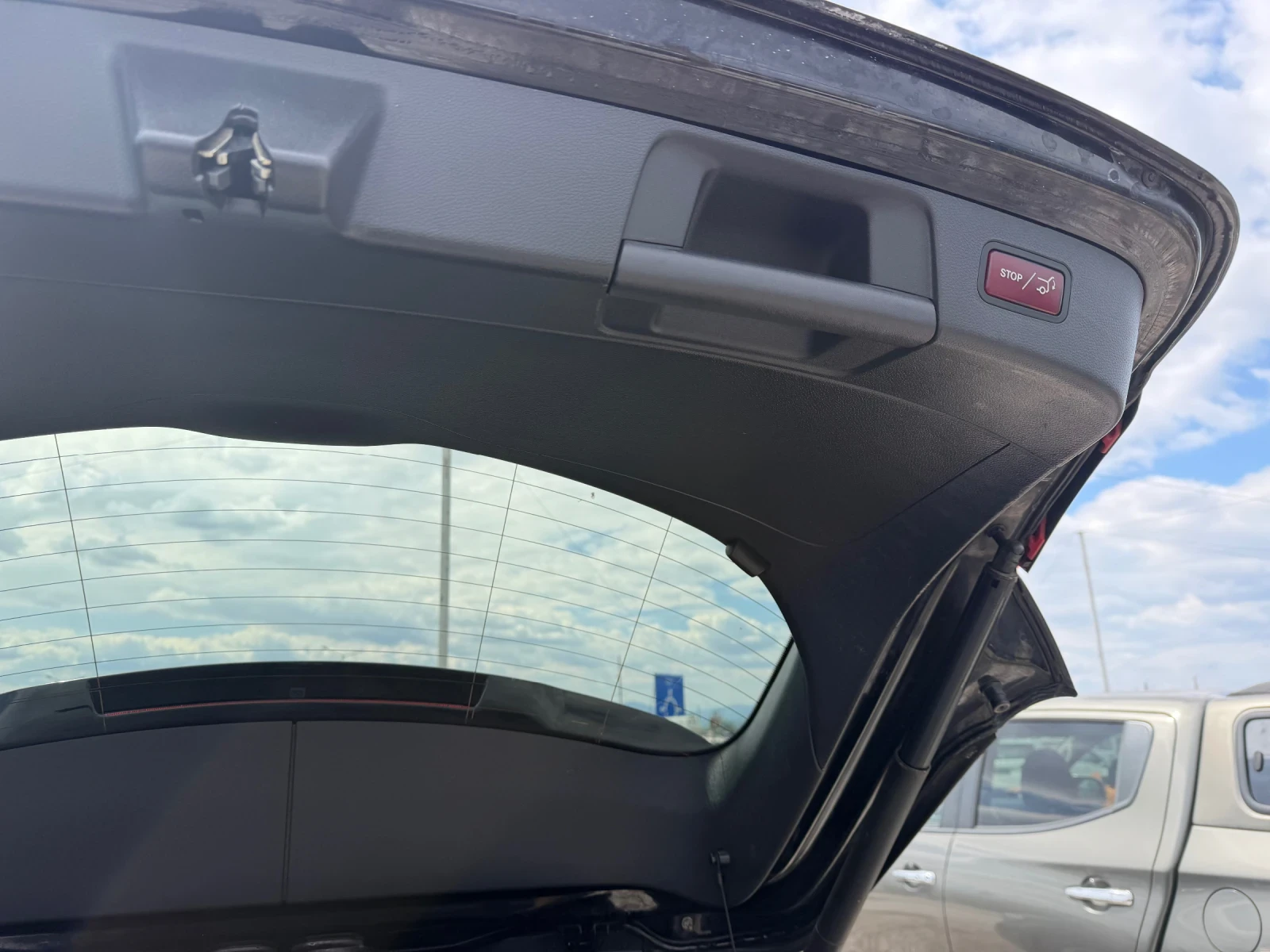 Mercedes-Benz GLA 200 200cdi, снимка 5 - Автомобили и джипове - 54147808