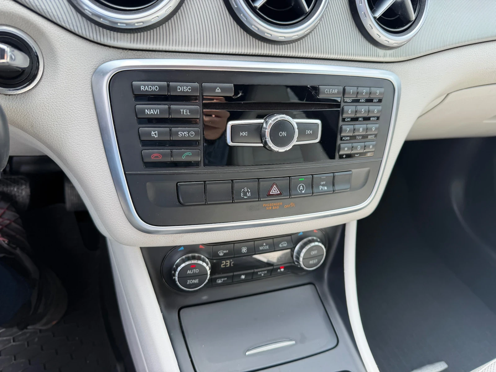 Mercedes-Benz GLA 200 200cdi, снимка 14 - Автомобили и джипове - 54147808