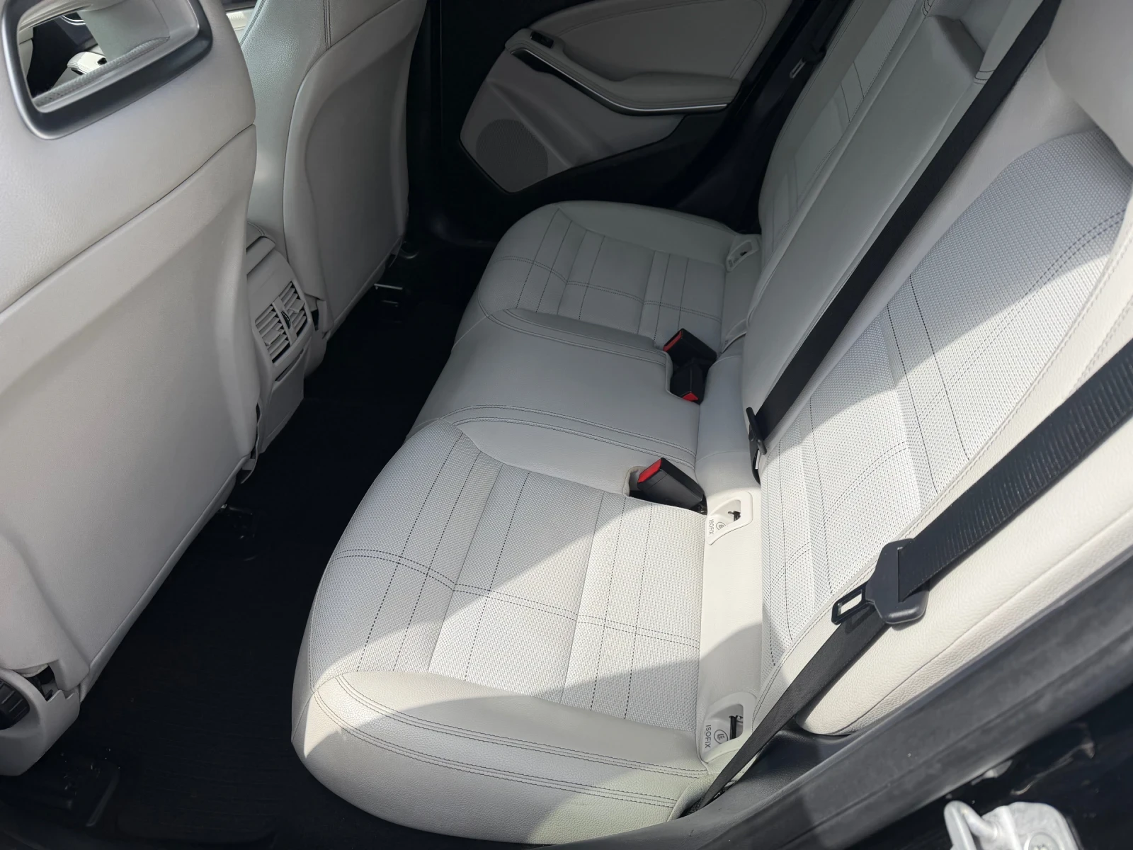 Mercedes-Benz GLA 200 200cdi, снимка 8 - Автомобили и джипове - 54147808