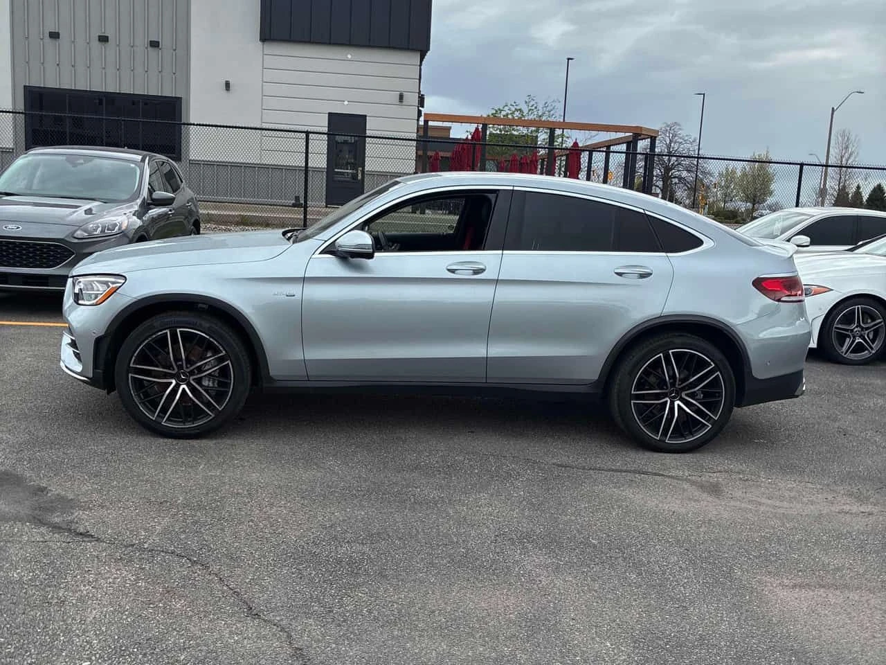 Mercedes-Benz GLC 43 AMG * 360 * BURMESTER * PANO * ПАМЕТ * ПОДГРЕВ, снимка 2 - Автомобили и джипове - 54528928