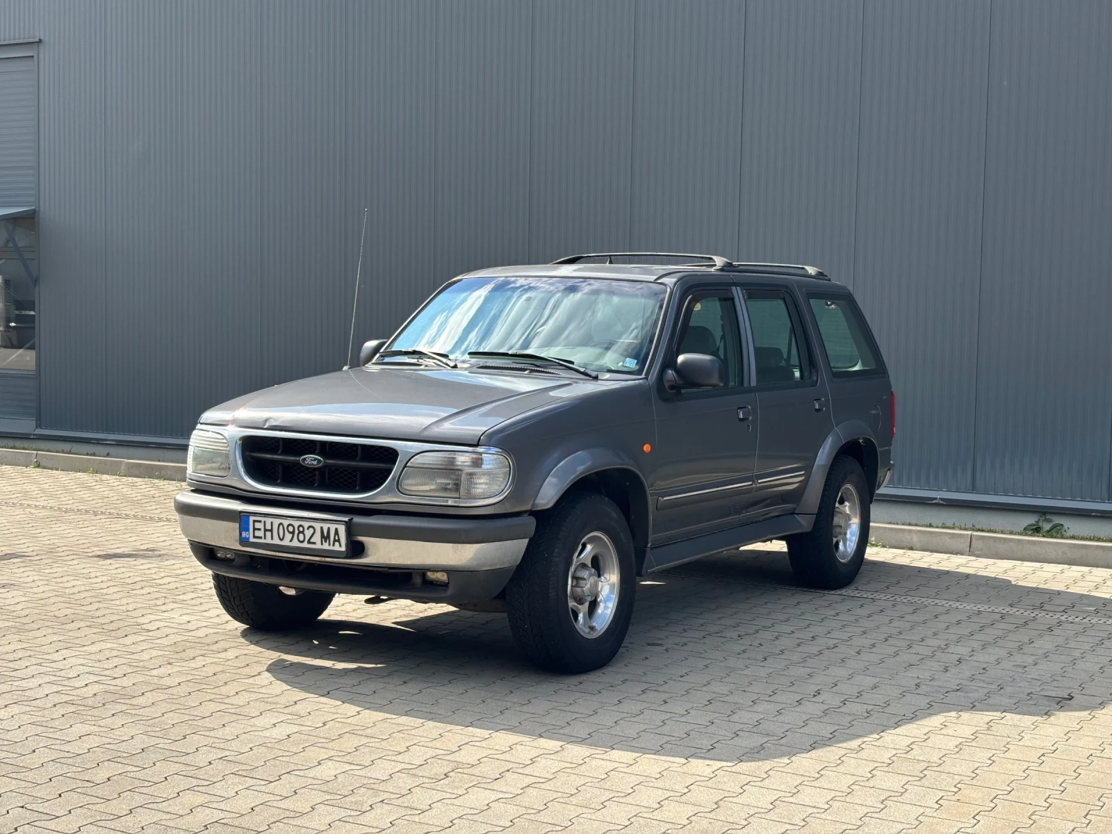 Ford Explorer, снимка 2 - Автомобили и джипове - 54753715
