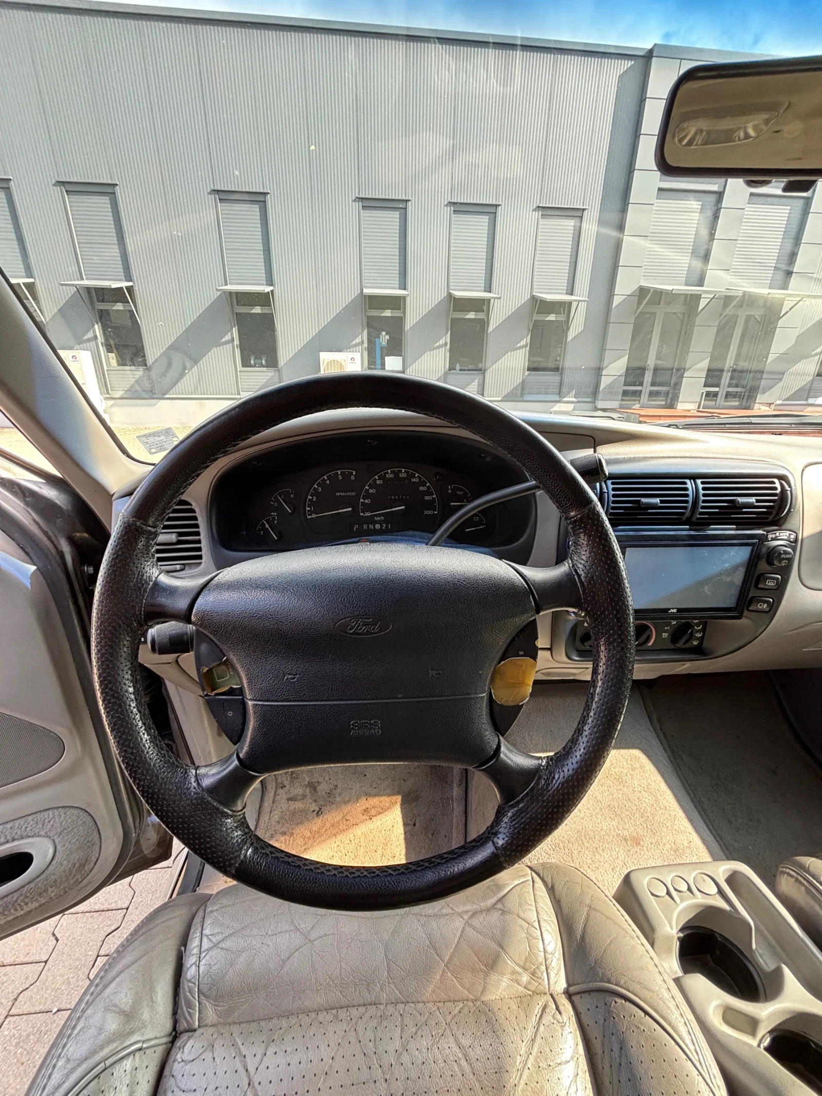 Ford Explorer, снимка 17 - Автомобили и джипове - 54753715