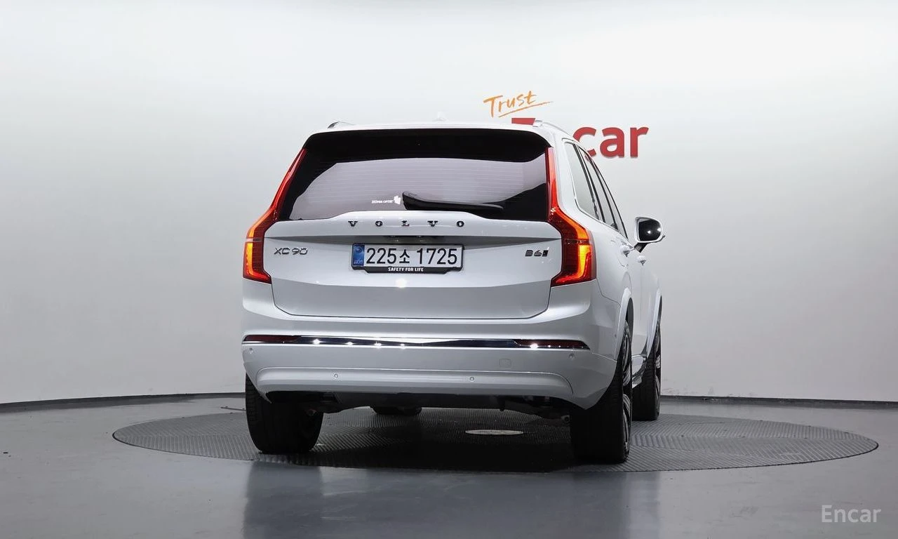 Volvo Xc90 ULTIMATE* BRIGHT* 360КАМЕРА* LANE* ASSIST* ПАНОРАМ, снимка 4 - Автомобили и джипове - 54884994
