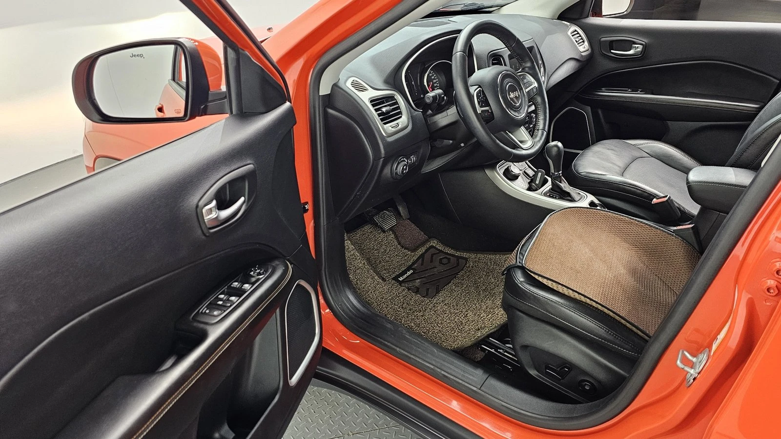 Jeep Compass 2.4* ЛЮК* KEYLESS* КРАЙНА ЦЕНА, снимка 10 - Автомобили и джипове - 55318879