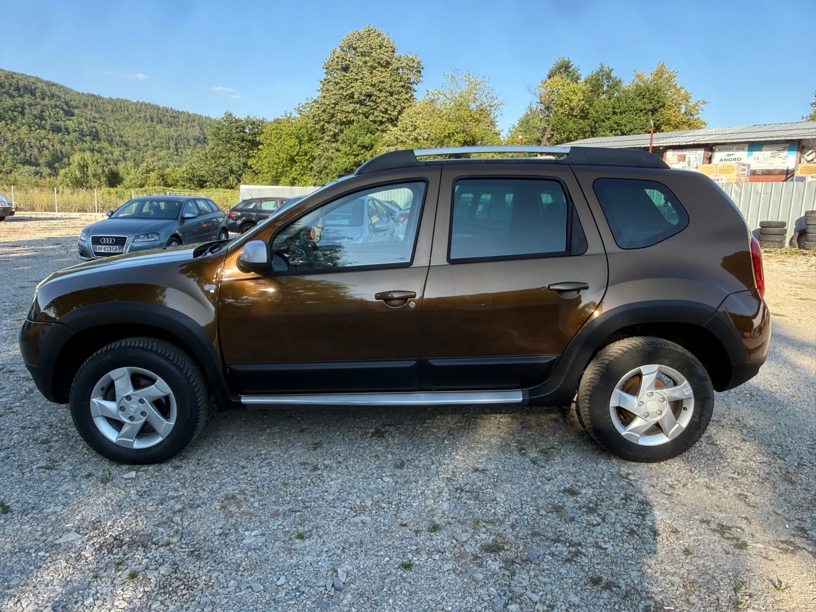 Dacia Duster 1.5dci 4* 4, снимка 8 - Автомобили и джипове - 55660271
