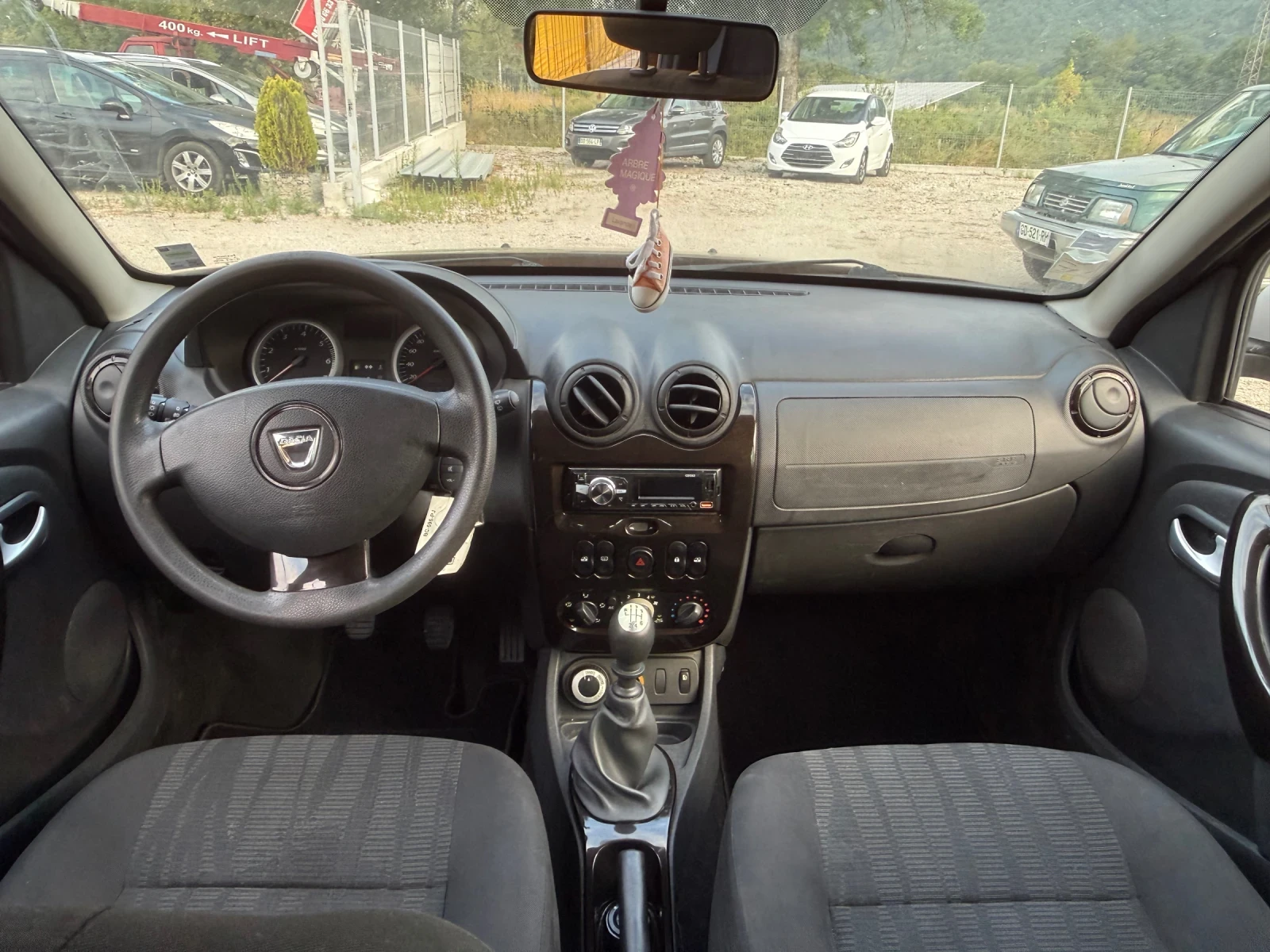 Dacia Duster 1.5dci 4* 4, снимка 14 - Автомобили и джипове - 55660271