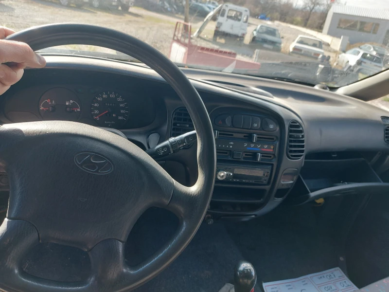 Hyundai H1 2.5 TDI, снимка 5 - Бусове и автобуси - 44984847