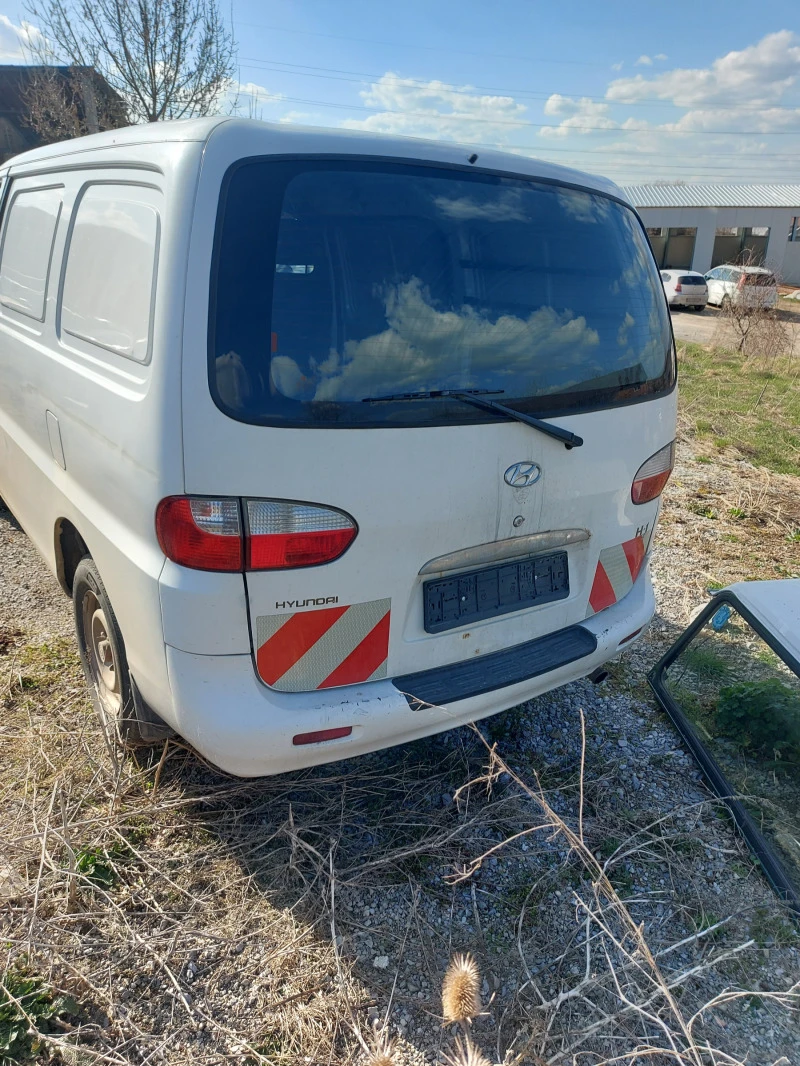 Hyundai H1 2.5 TDI, снимка 3 - Бусове и автобуси - 44984847