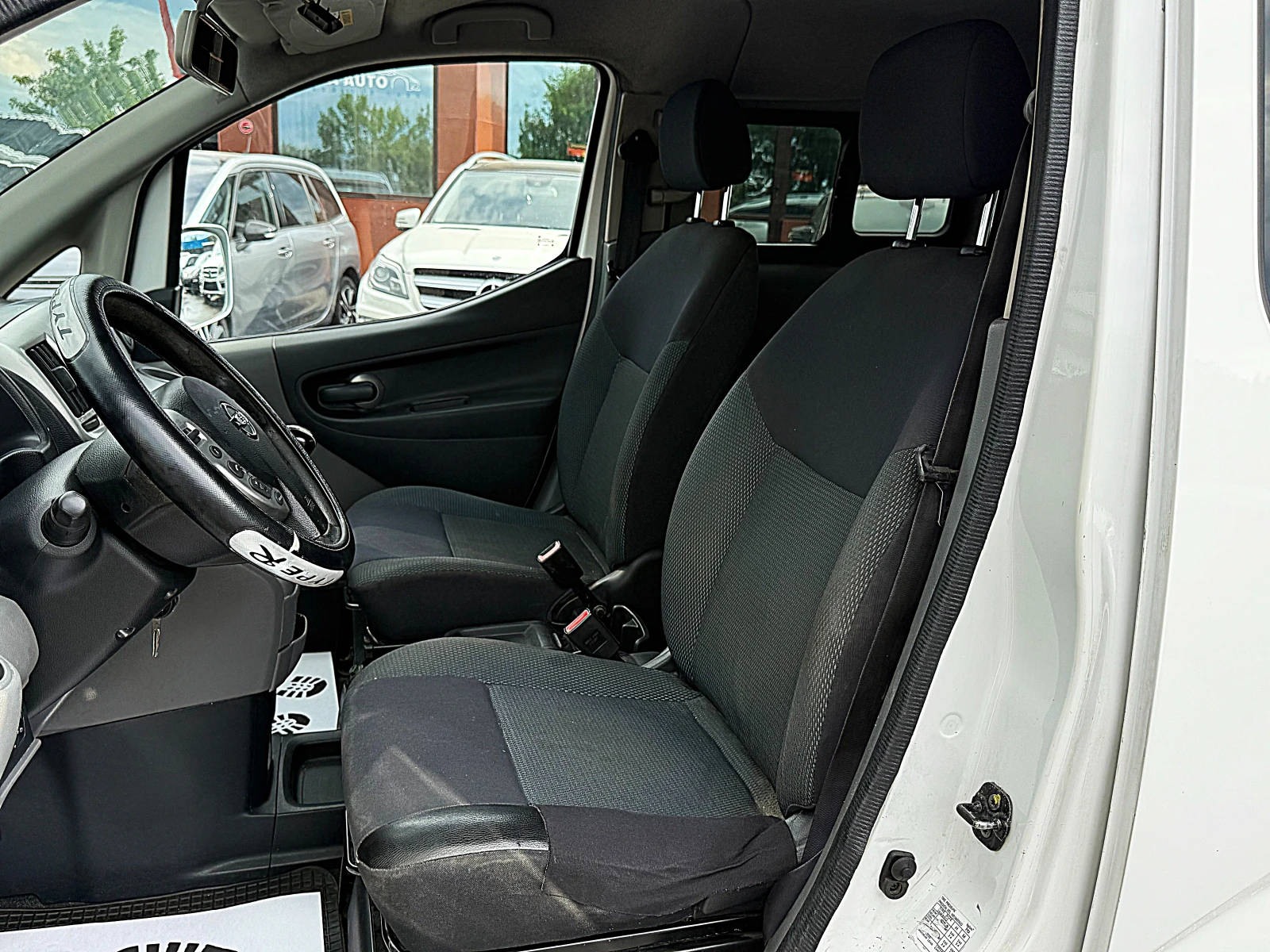Nissan NV200 1.5dci-7места-6скорости-Клима-2018g - изображение 8