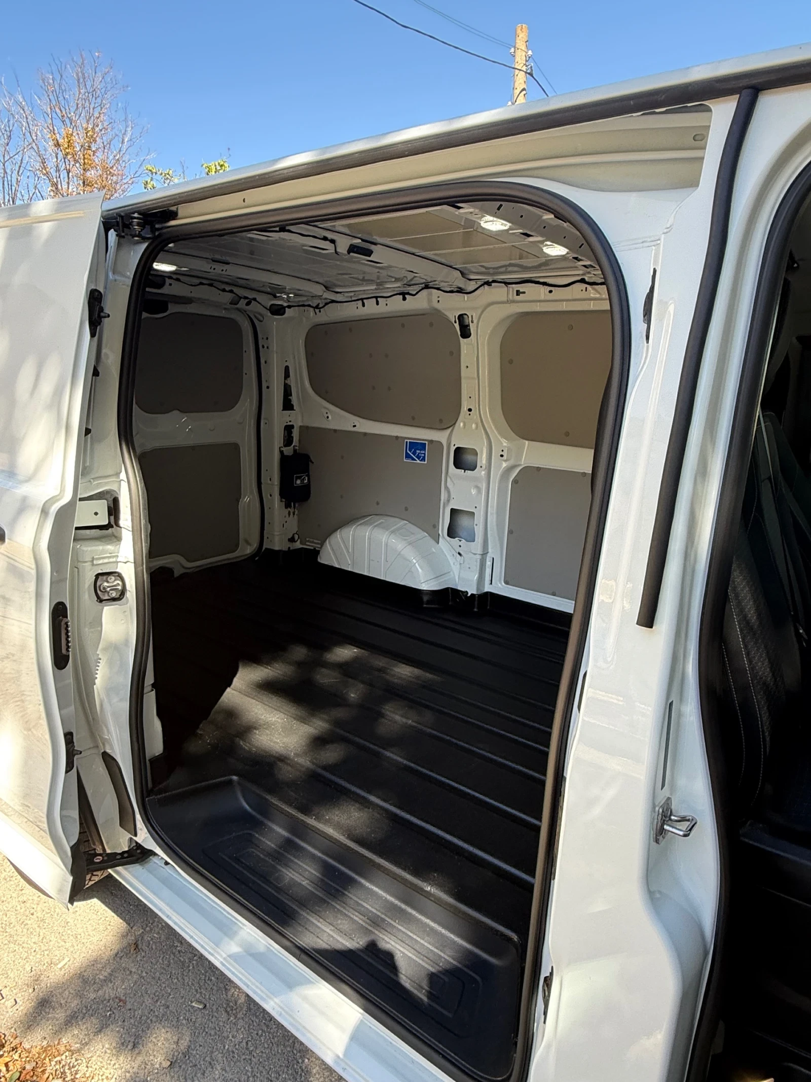 Ford Transit Custom 2.0, снимка 14 - Бусове и автобуси - 55972225