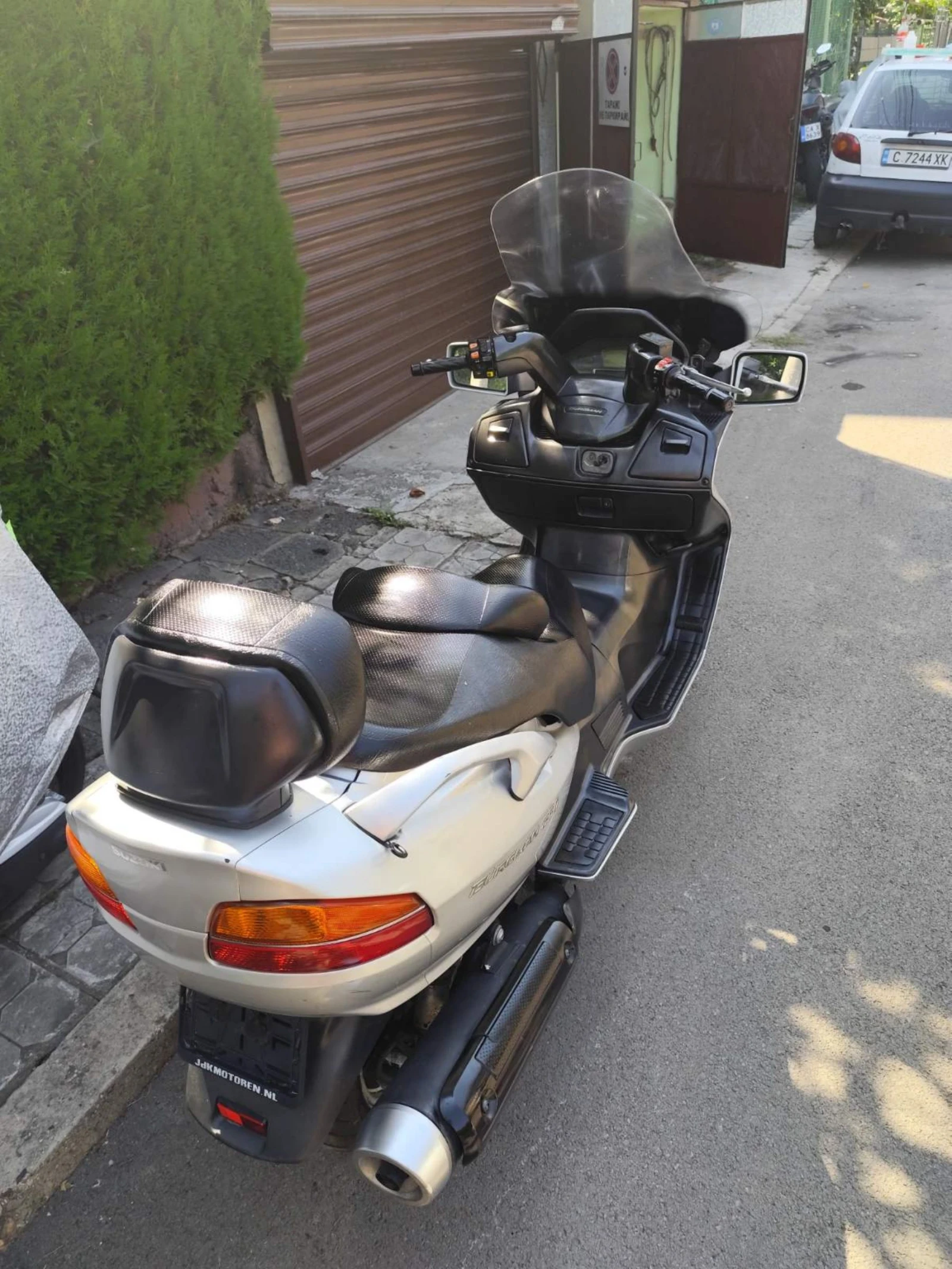 Suzuki Burgman 650 - изображение 9