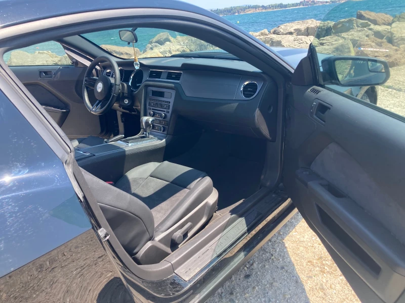 Ford Mustang V 6, снимка 13 - Автомобили и джипове - 40274076
