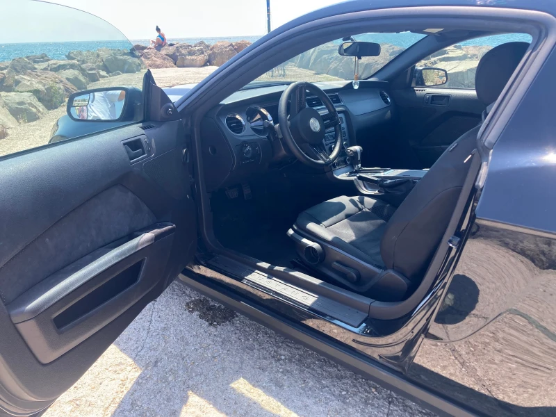 Ford Mustang V 6, снимка 9 - Автомобили и джипове - 40274076