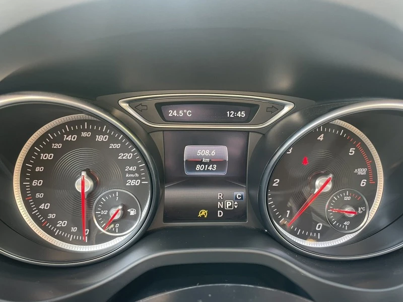 Mercedes-Benz CLA 180 AMG FACELIFT, снимка 17 - Автомобили и джипове - 46937021