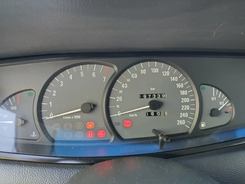 Opel Omega, снимка 11 - Автомобили и джипове - 47748644