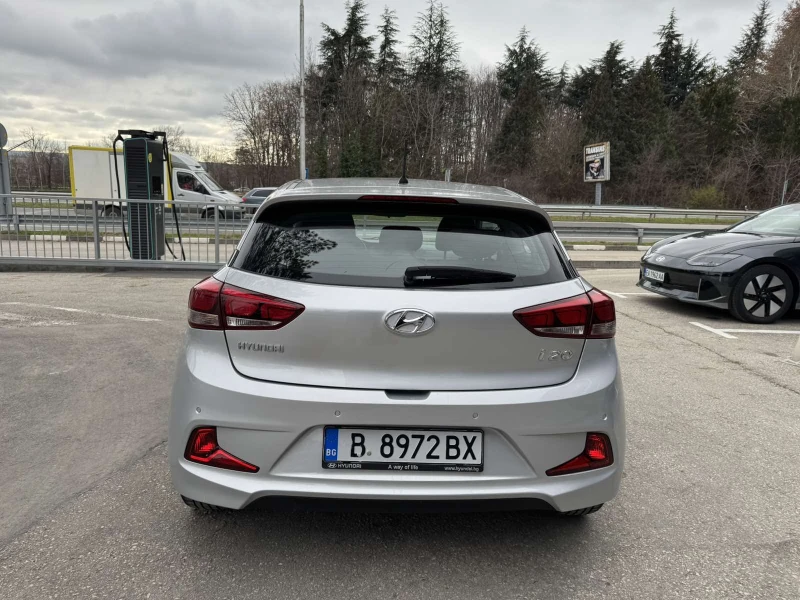 Hyundai I20 1.4L, снимка 2 - Автомобили и джипове - 48617222