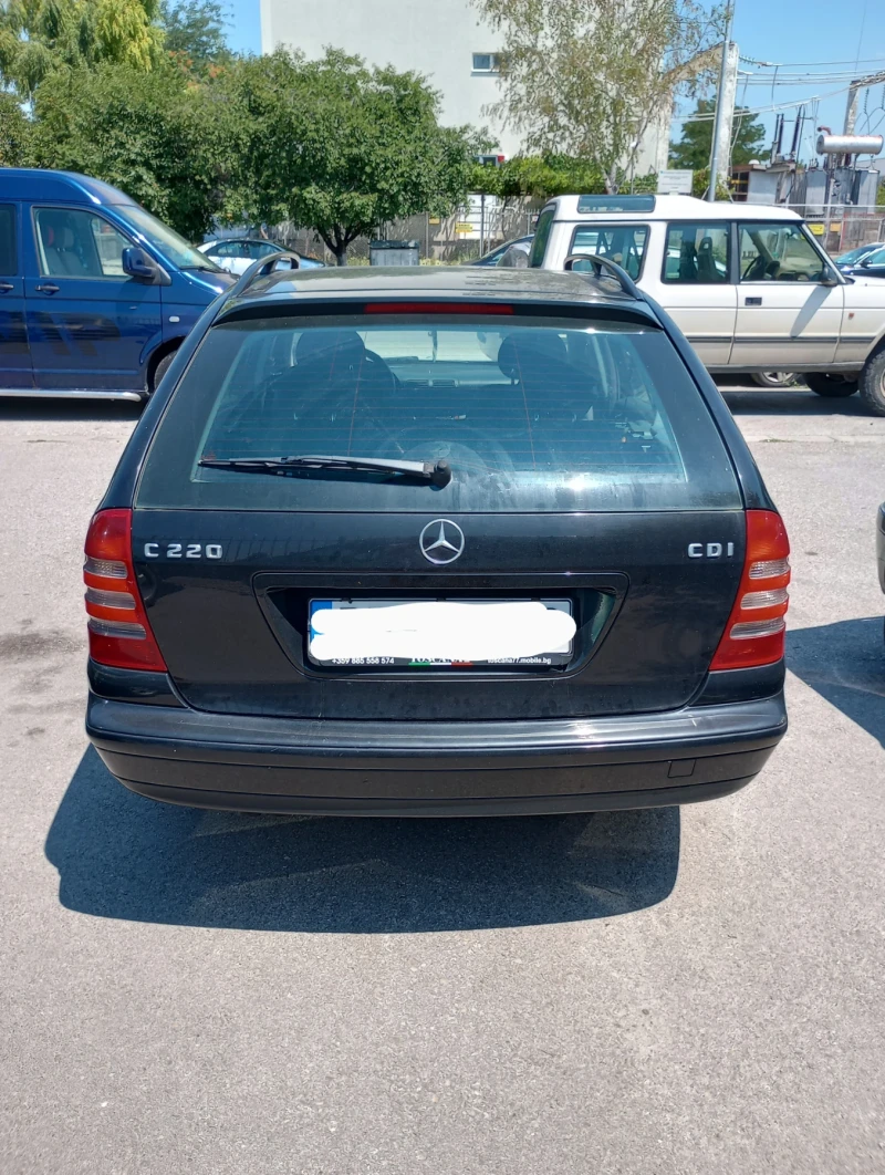 Mercedes-Benz C 220, снимка 4 - Автомобили и джипове - 48889278