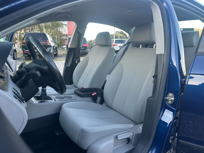 VW Passat 1.6I 102kc СТАРИЯ МОТОР, снимка 9 - Автомобили и джипове - 51799797