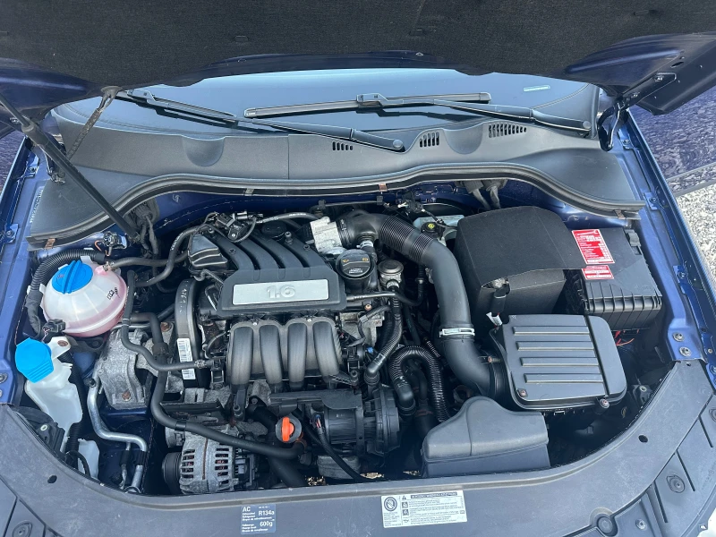 VW Passat 1.6I 102kc СТАРИЯ МОТОР, снимка 15 - Автомобили и джипове - 51799797