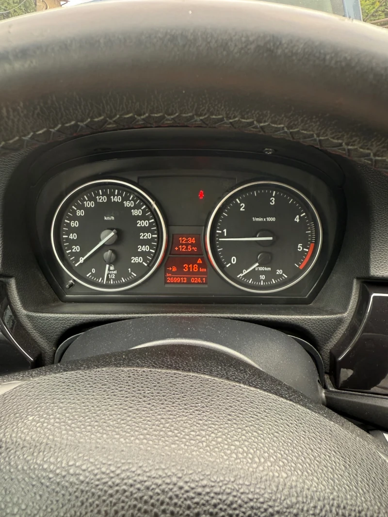 BMW 320, снимка 6 - Автомобили и джипове - 52029043