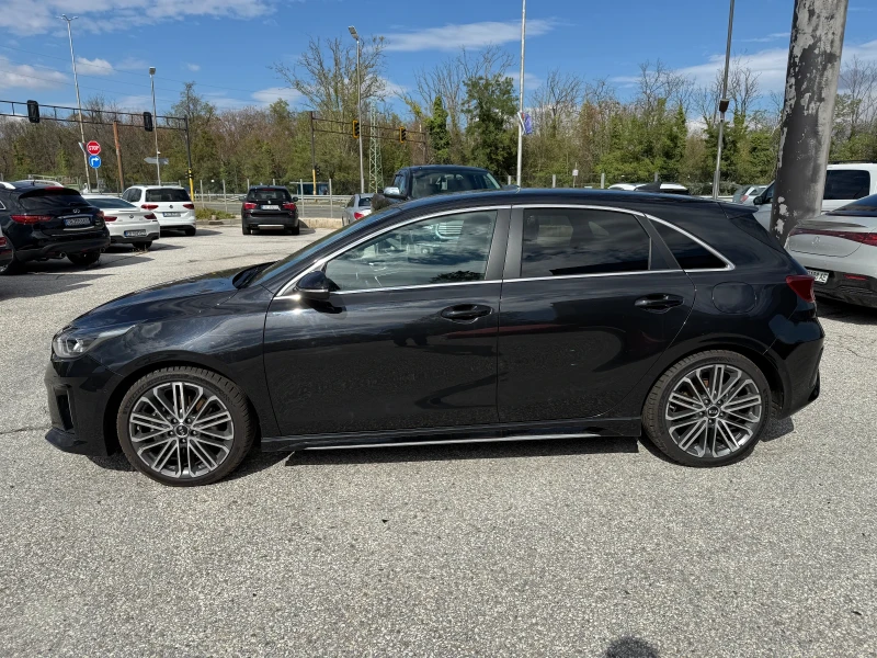 Kia Ceed 1.6 GT Line, снимка 6 - Автомобили и джипове - 52078027