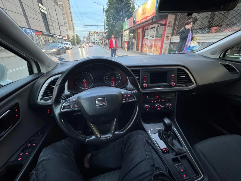 Seat Leon 1.4 110кс DSG - фабричен метан, снимка 10 - Автомобили и джипове - 52317369
