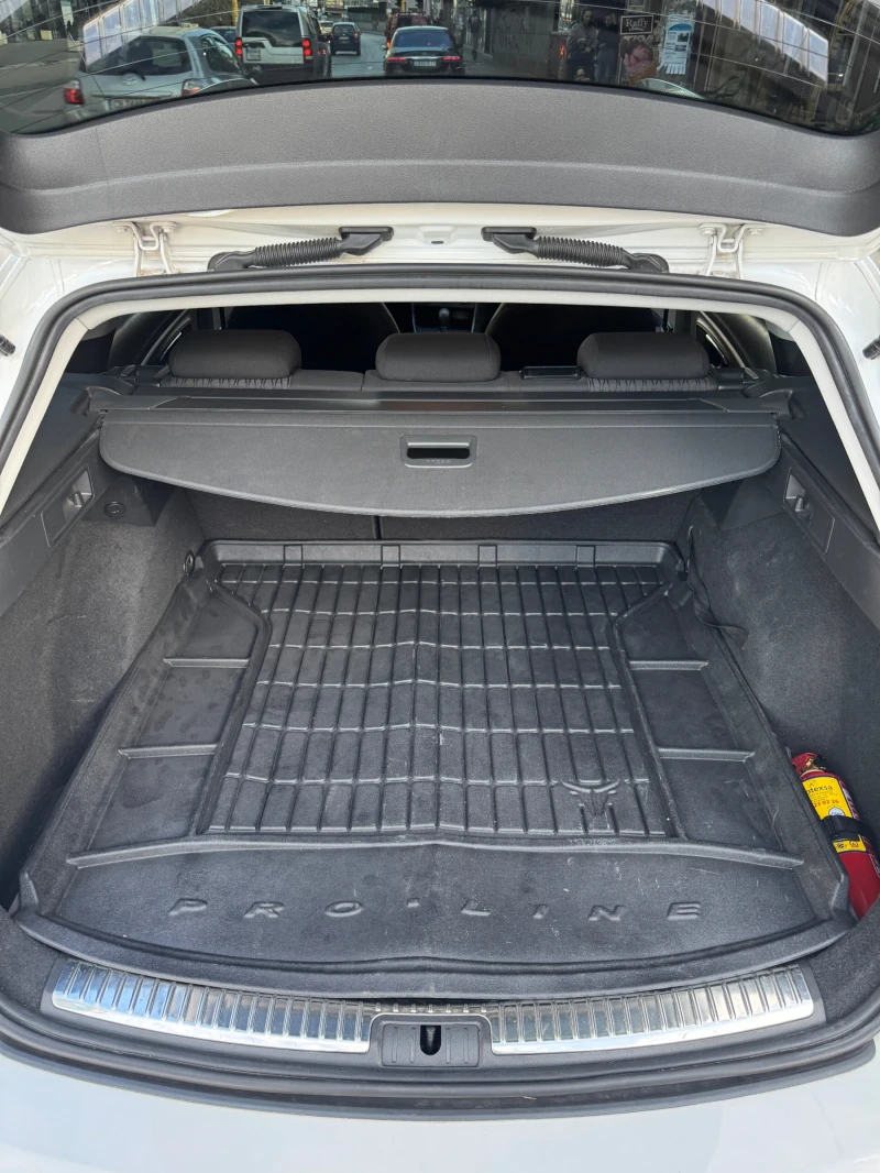 Seat Leon 1.4 110кс DSG - фабричен метан, снимка 12 - Автомобили и джипове - 52317369