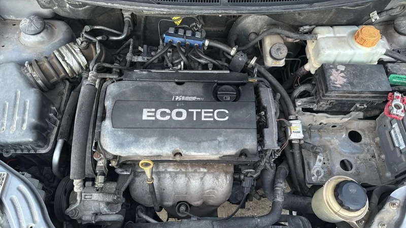 Chevrolet Aveo 1.4, снимка 7 - Автомобили и джипове - 52871610