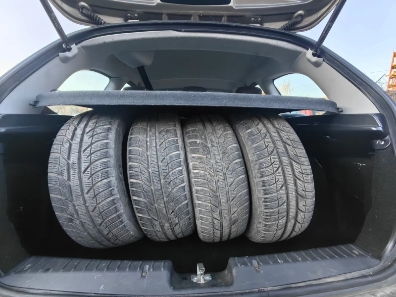 Lada Kalina 1.6 Бензин 98 кс, Евро 6, Климатик, Комби , снимка 17 - Автомобили и джипове - 53107142