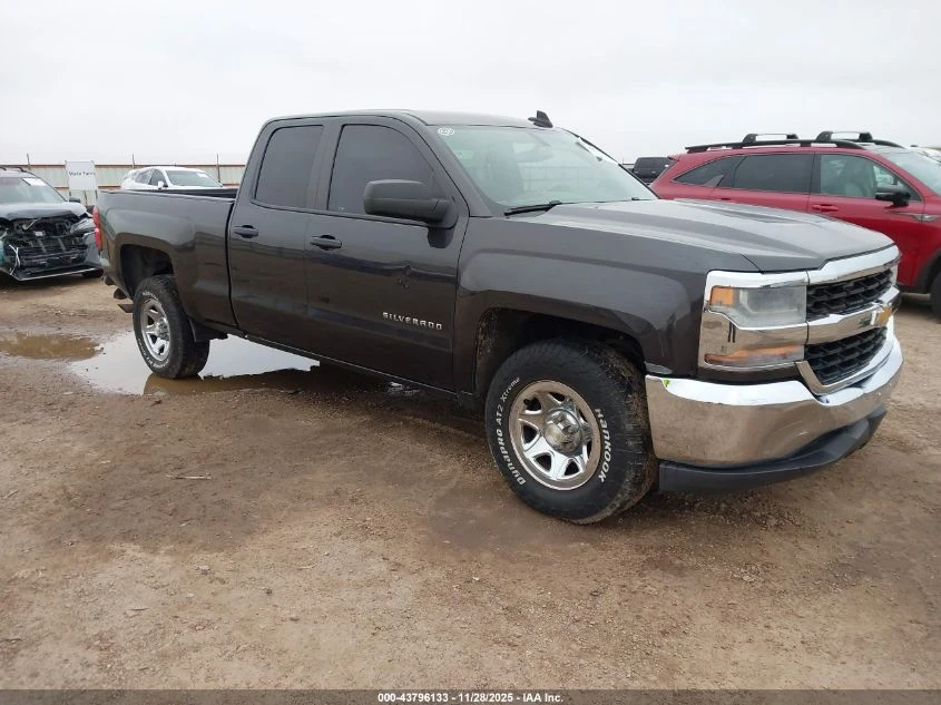 Chevrolet Silverado 5.3L V-8 DI, VVT, 355HP 4X2 Drive, снимка 1