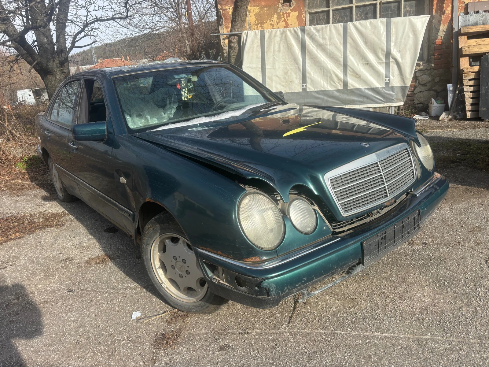 Mercedes-Benz E 290 2.9, снимка 1