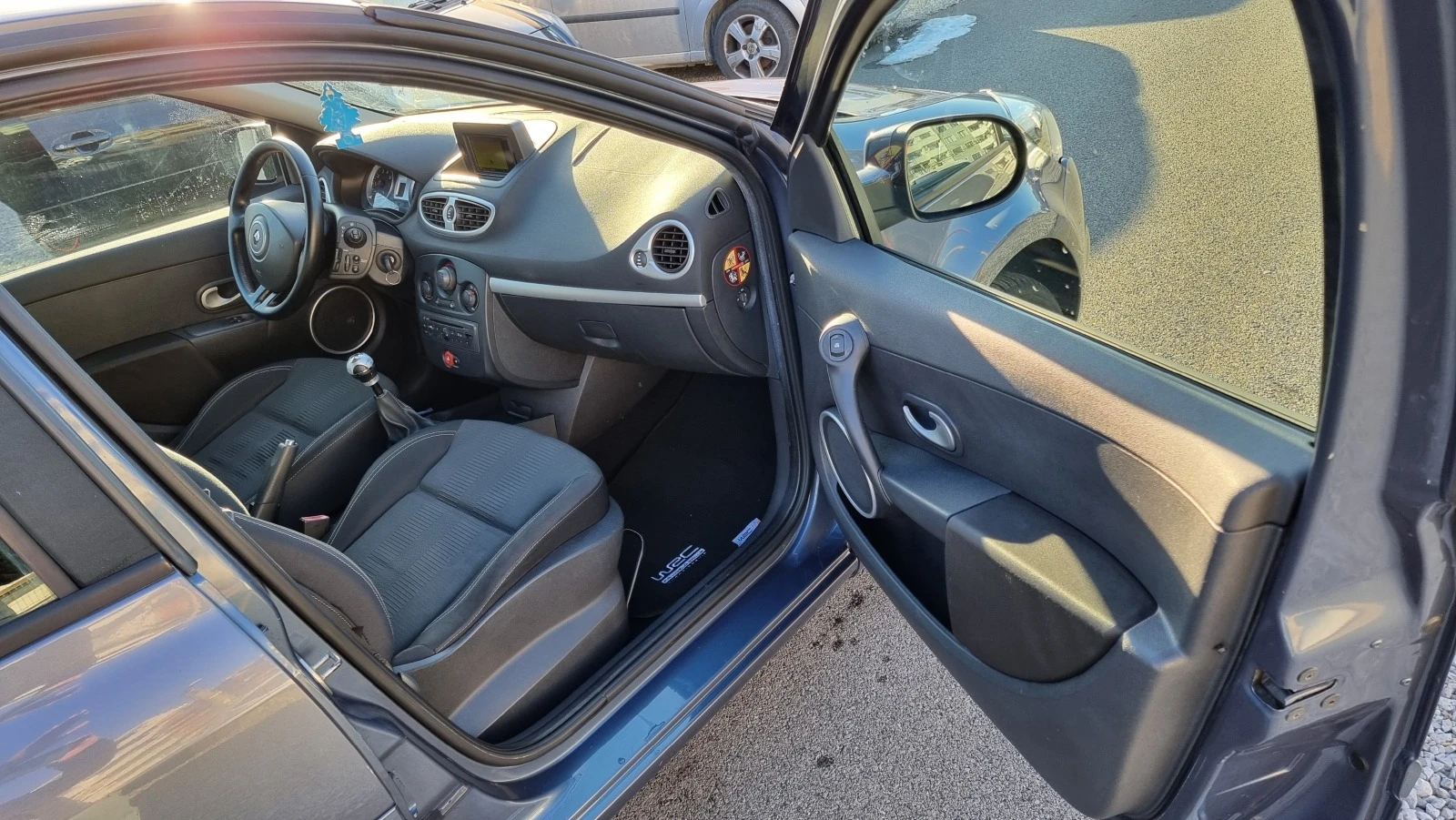 Renault Clio 1.2iGAS Euro4 - изображение 10