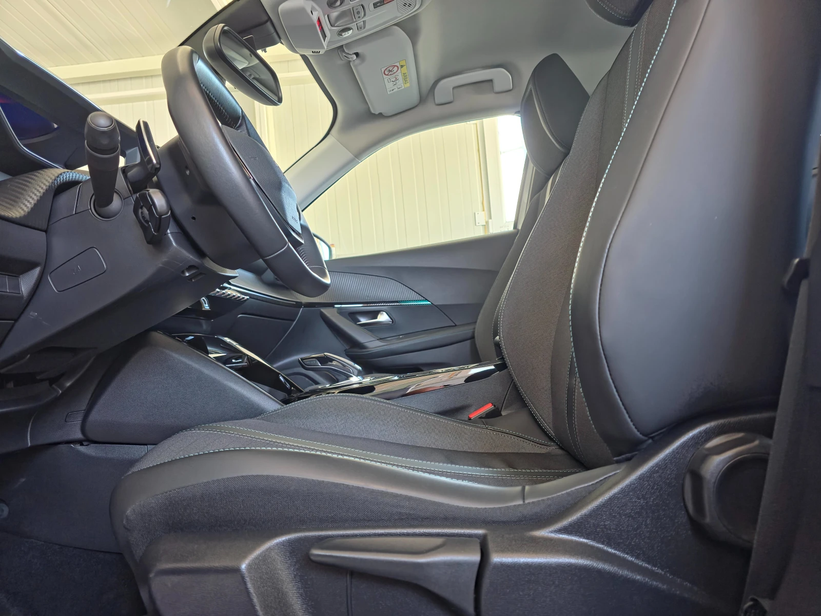Peugeot 2008 1.5BlueHdi EAT8 ALLURE - изображение 7