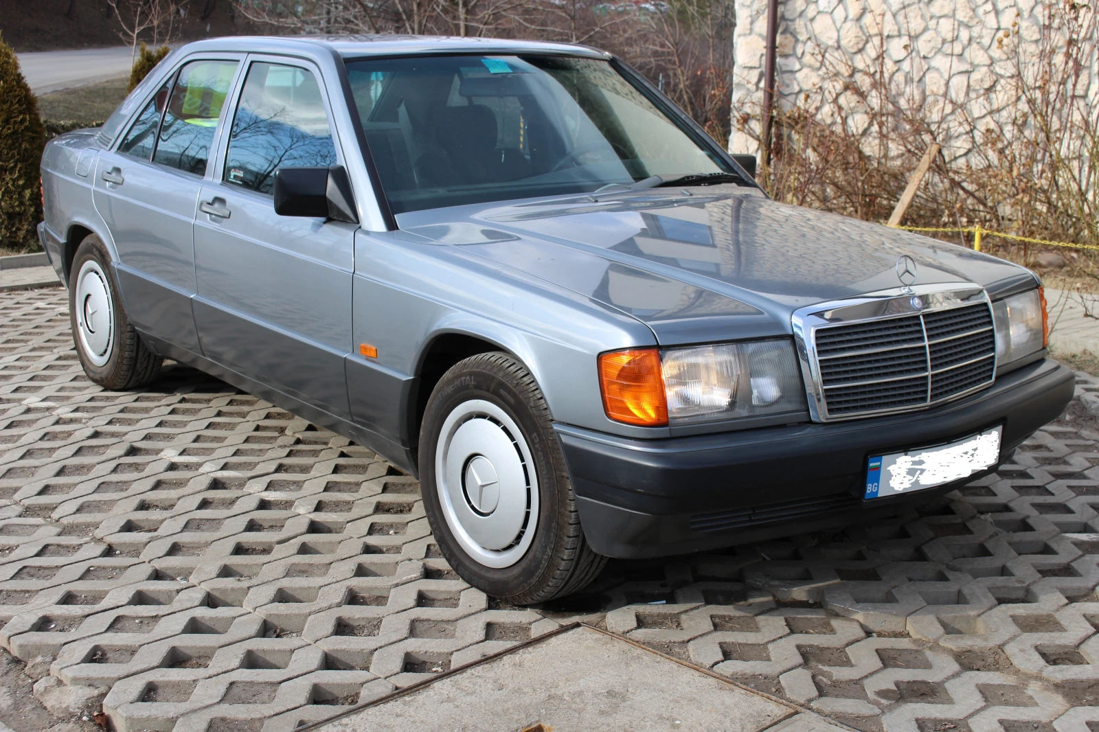 Mercedes-Benz 190 190E - изображение 5