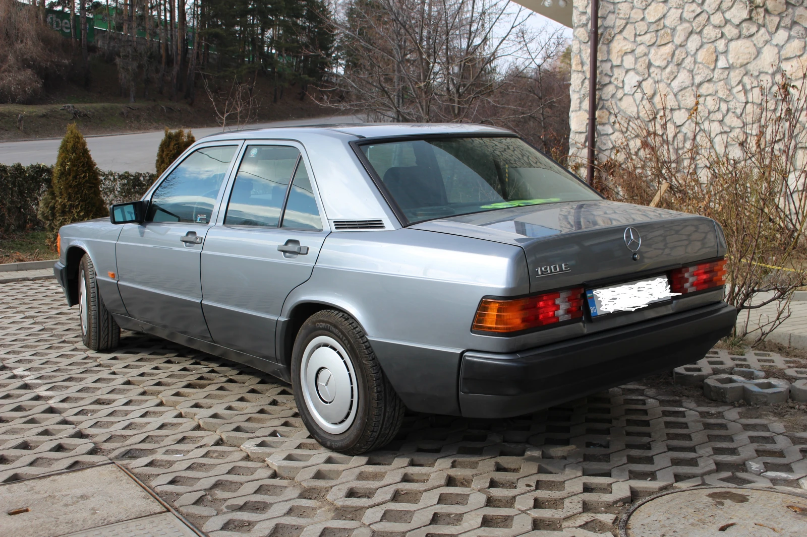 Mercedes-Benz 190 190E - изображение 4