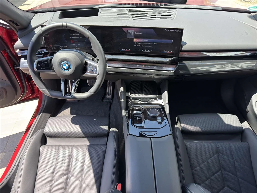 BMW i5 eDrive40 - изображение 7