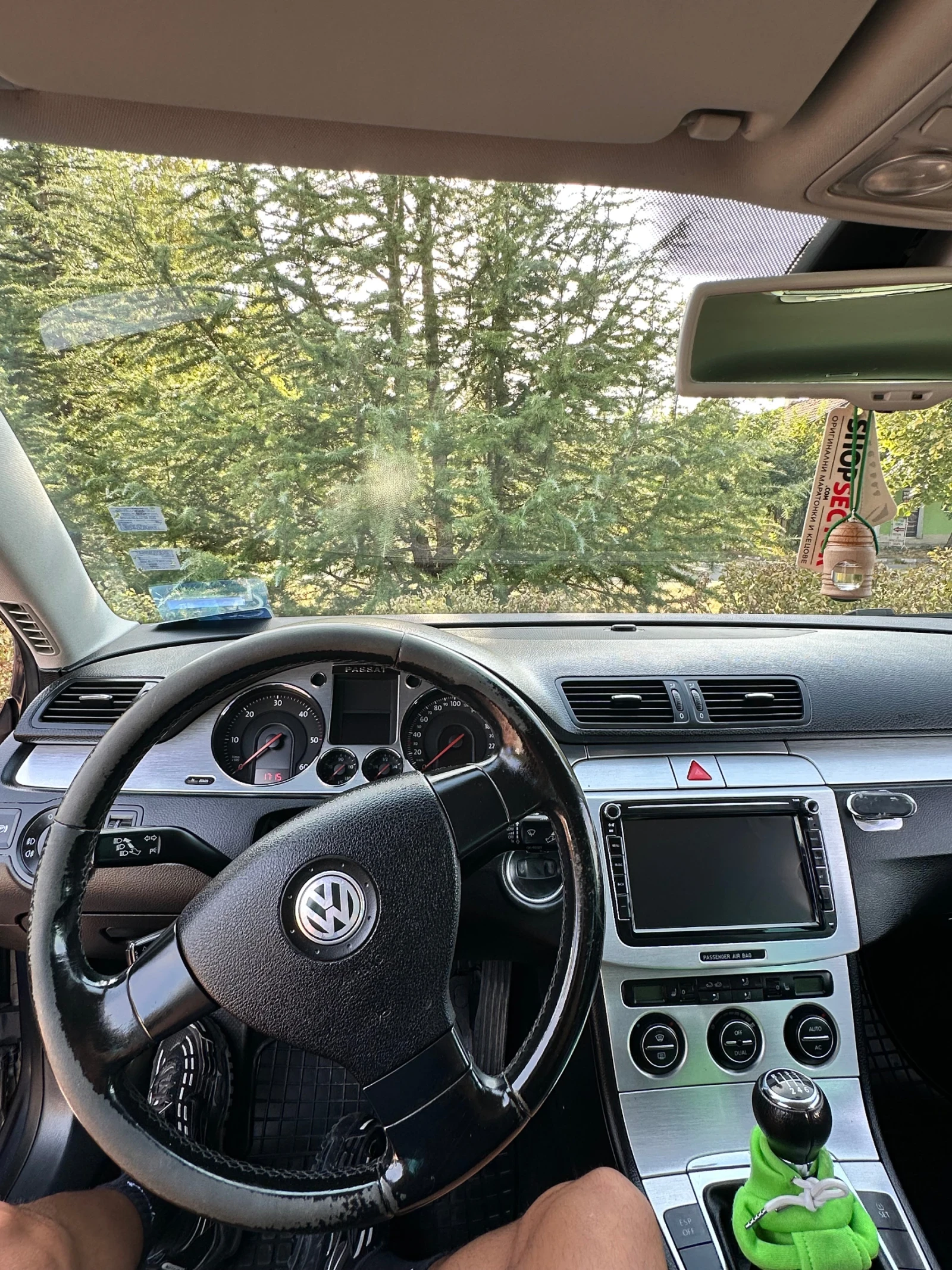 VW Passat B6 - изображение 8