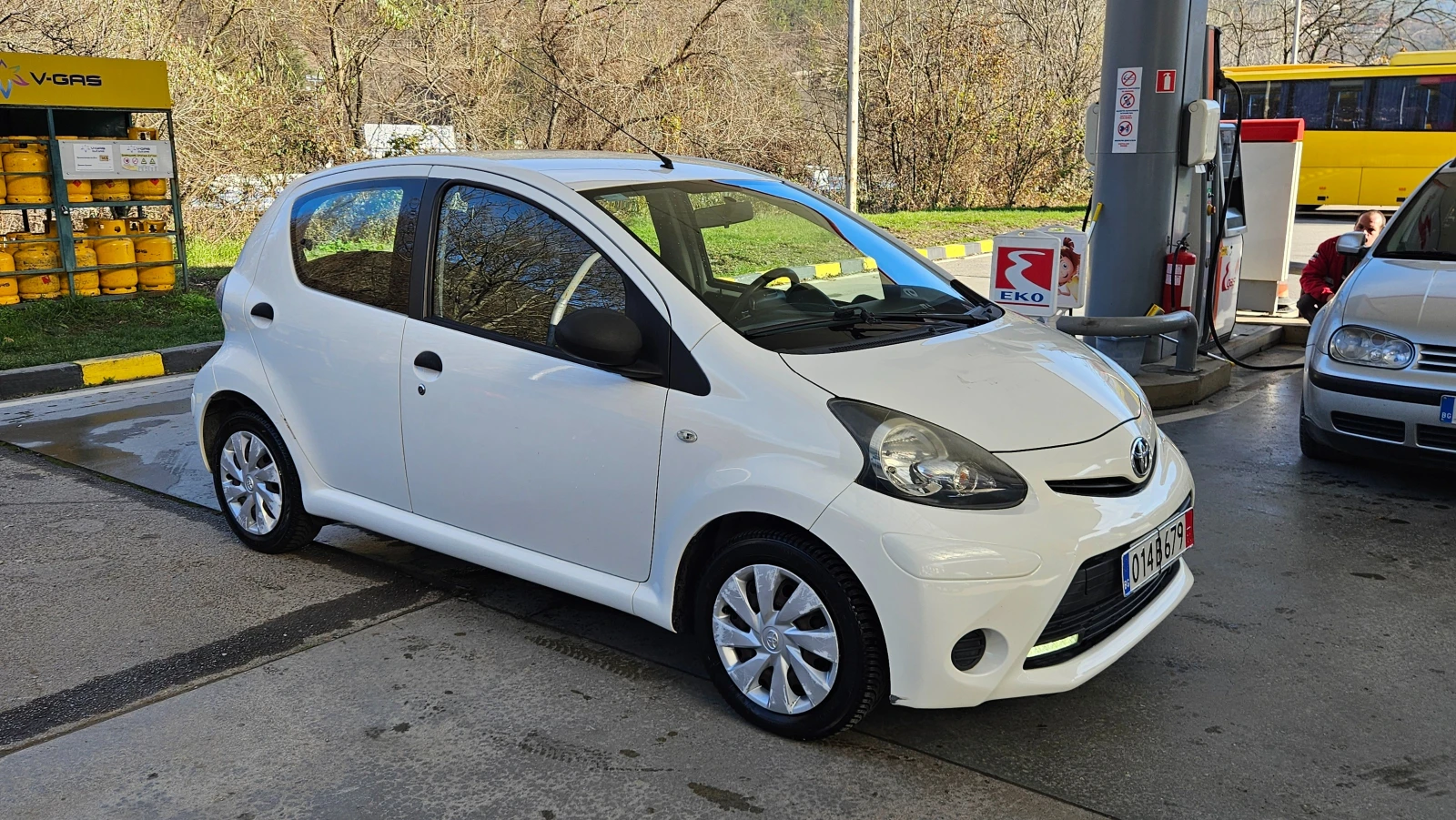 Toyota Aygo 1.0 NAVIG/KLIMA/EURO-6 - изображение 8
