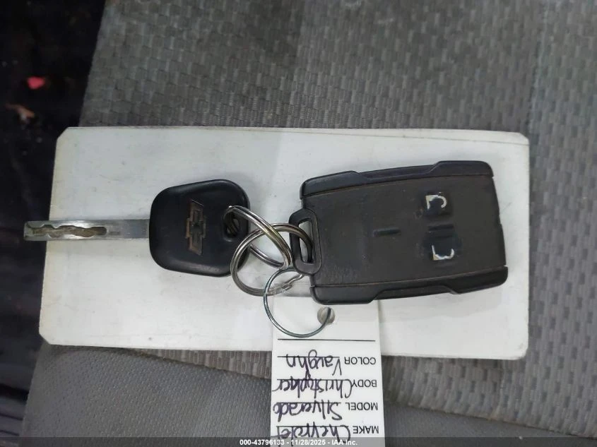 Chevrolet Silverado 5.3L V-8 DI, VVT, 355HP 4X2 Drive | Mobile.bg � ����������� 3